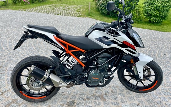Gebrauchtmotorrad KTM 125 Duke - Bild 1