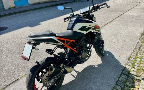 Gebrauchtmotorrad KTM 125 Duke - Bild 2