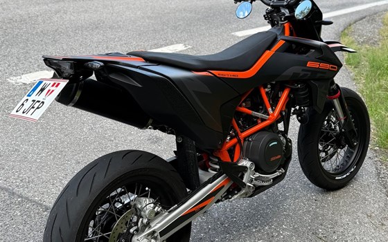 Gebrauchtmotorrad KTM 690 SMC R - Bild 3