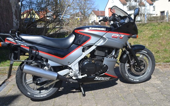Gebrauchtmotorrad Kawasaki GPZ 500 S - Bild 1