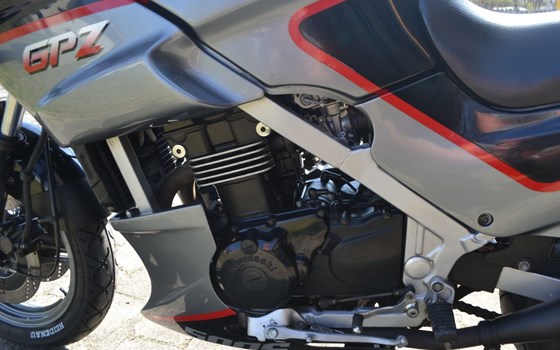Gebrauchtmotorrad Kawasaki GPZ 500 S - Bild 4