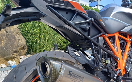 Gebrauchtmotorrad KTM 1290 Super Duke GT - Bild 11
