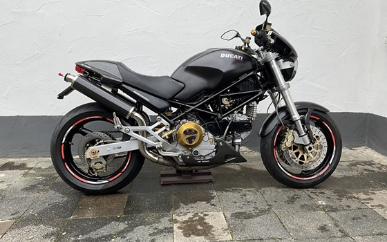 Gebrauchtmotorrad Ducati Monster 900 i.e. Dark - Bild 13