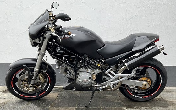 Gebrauchtmotorrad Ducati Monster 900 i.e. Dark - Bild 15