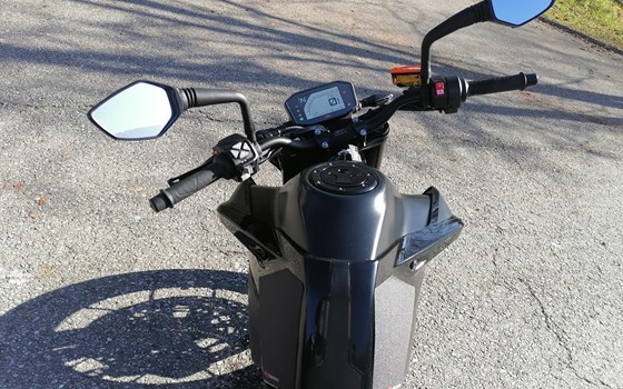 Gebrauchtmotorrad KTM 890 Duke - Bild 4