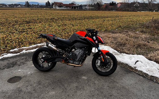 Gebrauchtmotorrad KTM 890 Duke L - Bild 2