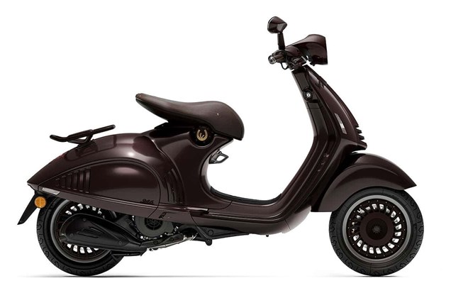 Vespa 946