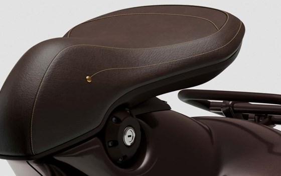 Neufahrzeug Vespa 946 Horse - Bild 5