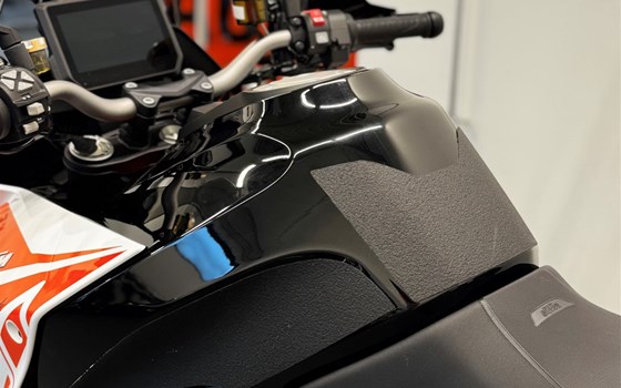 Gebrauchtmotorrad KTM 1290 Super Duke GT - Bild 5