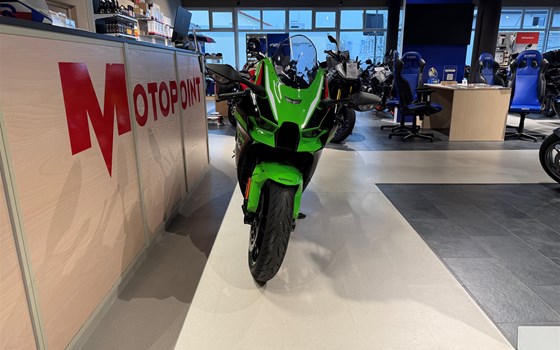 Gebrauchtmotorrad Kawasaki Ninja ZX-10R - Bild 4