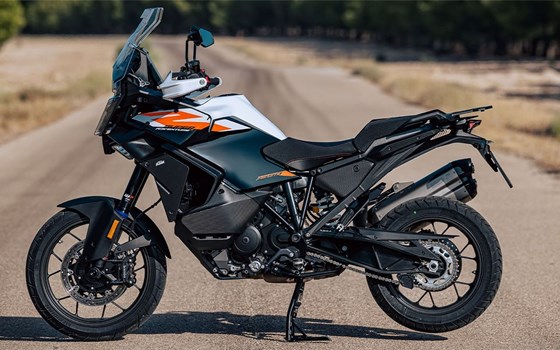 Neufahrzeug KTM 1390 Super Adventure S - Bild 12