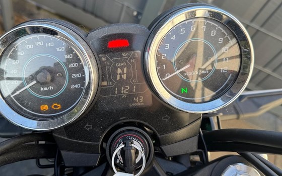 Gebrauchtmotorrad Kawasaki Z650 RS - Bild 2