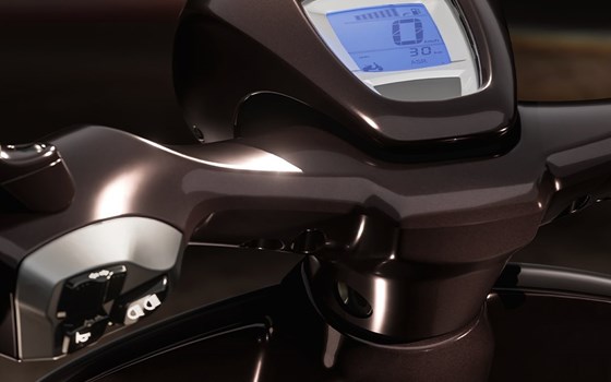 Neufahrzeug Vespa 946 - Bild 5