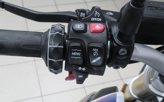 Gebrauchtmotorrad BMW R 1250 R - Bild 9