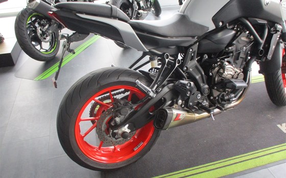 Gebrauchtmotorrad Yamaha MT-07 - Bild 2