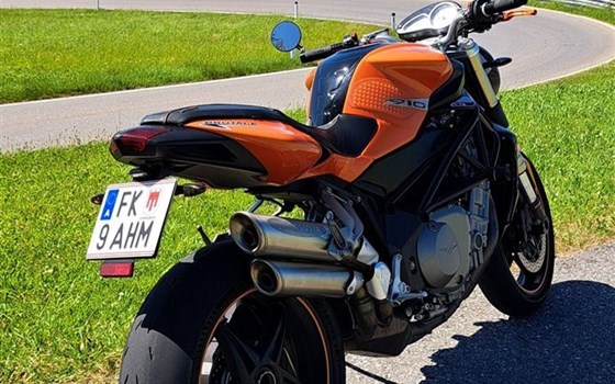 Gebrauchtmotorrad MV Agusta Brutale 910 S - Bild 4