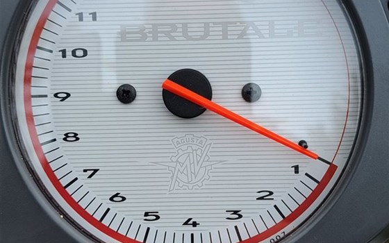 Gebrauchtmotorrad MV Agusta Brutale 910 S - Bild 7