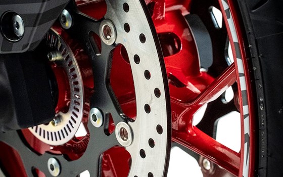 Neufahrzeug Suzuki GSX-8S - Bild 12