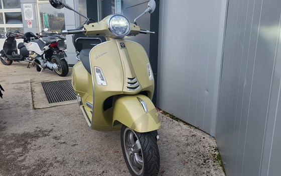 Gebrauchtmotorrad Vespa GTS 125 iGET - Bild 2