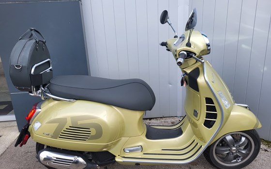 Gebrauchtmotorrad Vespa GTS 125 iGET - Bild 1