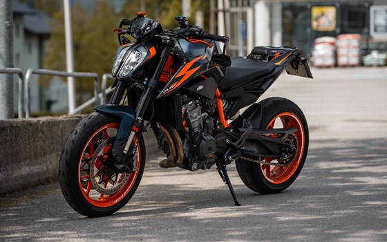 Gebrauchtmotorrad KTM 890 Duke R - Bild 6