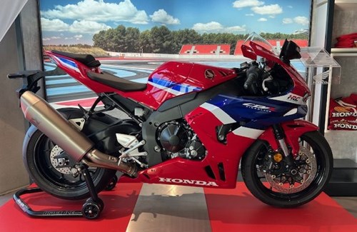 Neumotorrad Honda CBR1000RR-R Fireblade