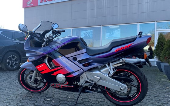 Gebrauchtmotorrad Honda CBR 600 F - Bild 3