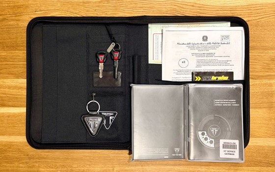 Gebrauchtmotorrad Triumph Street Triple 765 R - Bild 16