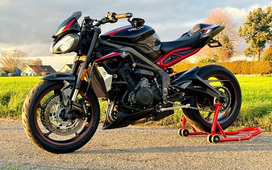 Gebrauchtmotorrad Triumph Street Triple 765 R - Bild 7