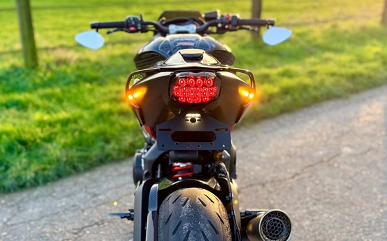 Gebrauchtmotorrad Triumph Street Triple 765 R - Bild 8