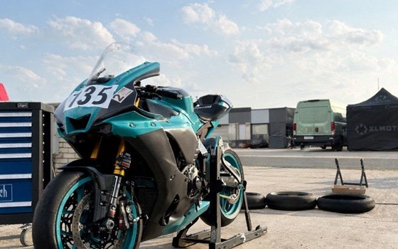 Gebrauchtmotorrad Yamaha R1 - Bild 1