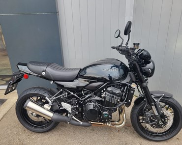 Kawasaki Z900 RS Black Ball Edition