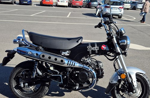 Neumotorrad Honda Dax 125