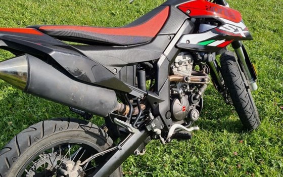 Gebrauchtmotorrad Aprilia SX 125 - Bild 3