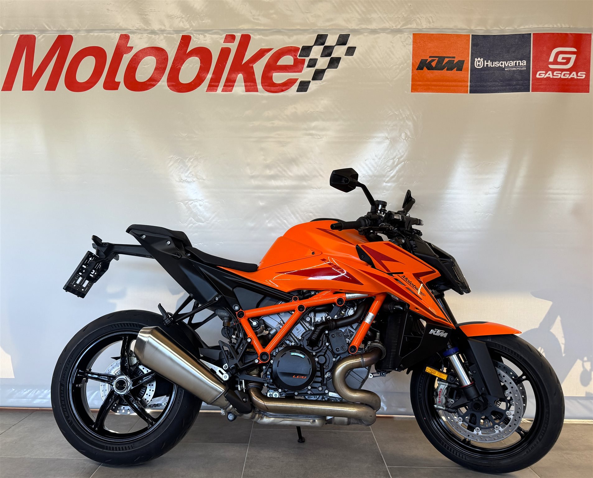 KTM 1390 Super Duke R EVO