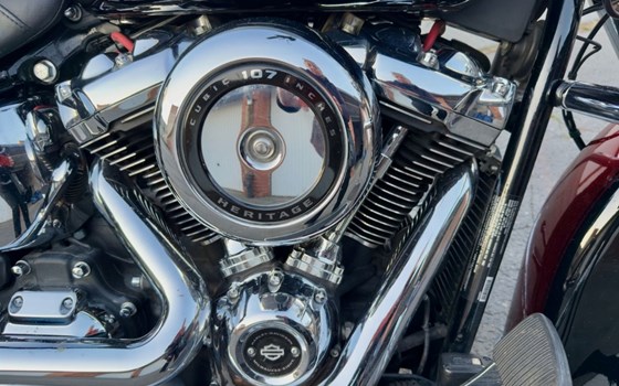 Gebrauchtmotorrad Harley-Davidson Softail Heritage Classic 114 FLHCS - Bild 1