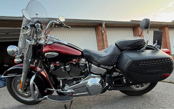 Gebrauchtmotorrad Harley-Davidson Softail Heritage Classic 114 FLHCS - Bild 4