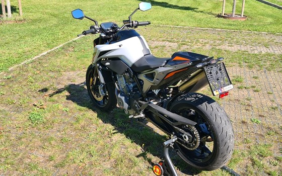 Gebrauchtmotorrad KTM 790 Duke - Bild 3