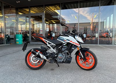 GEBRAUCHTFAHRZEUG KTM 125 Duke