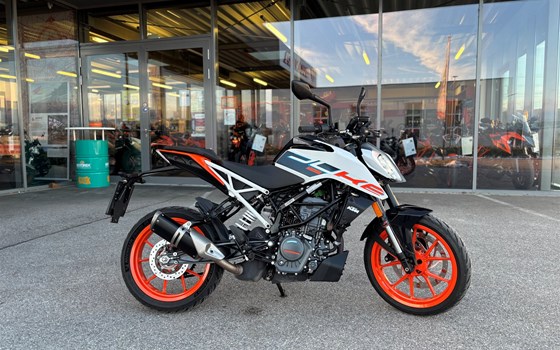 Gebrauchtmotorrad KTM 125 Duke - Bild 1