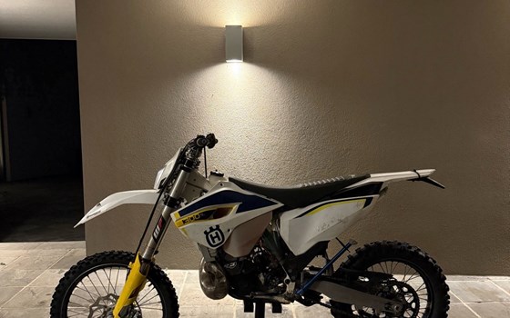 Gebrauchtmotorrad Husqvarna TE 300 - Bild 7