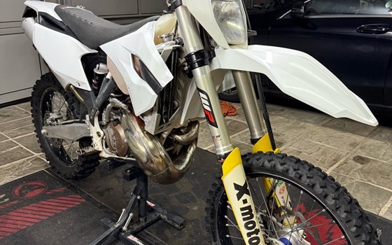 Gebrauchtmotorrad Husqvarna TE 300 - Bild 1