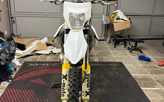 Gebrauchtmotorrad Husqvarna TE 300 - Bild 7