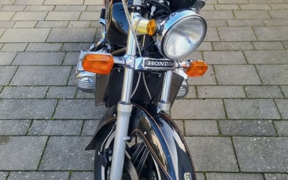 Gebrauchtmotorrad Honda GL 1800 Goldwing - Bild 2
