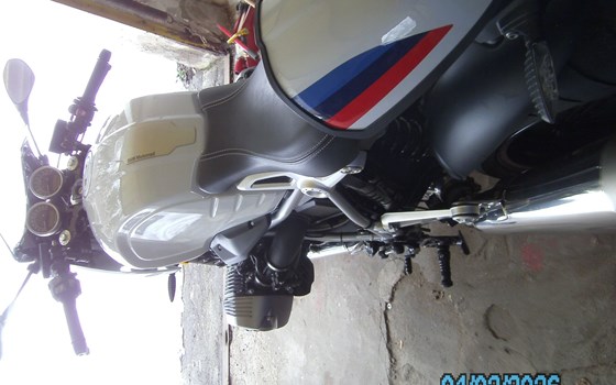 Gebrauchtmotorrad BMW R nineT Racer - Bild 2