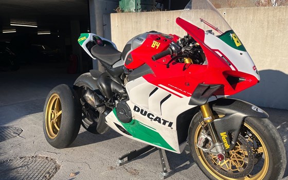 Gebrauchtmotorrad Ducati Panigale V4 S - Bild 1