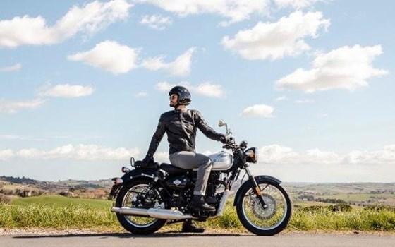 Neufahrzeug Benelli Imperiale 400 - Bild 3