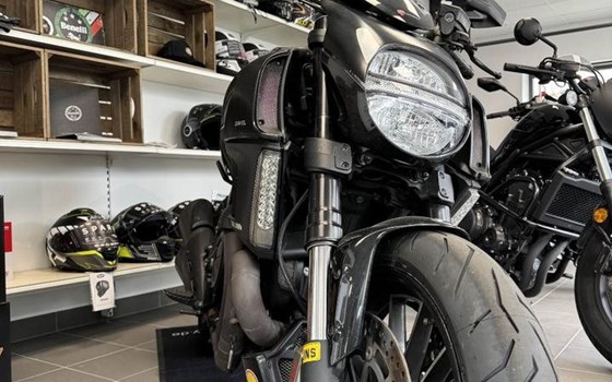 Gebrauchtmotorrad Ducati Diavel 1200 - Bild 2