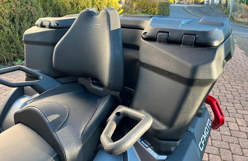 Neumotorrad CFMOTO C-Force 1000