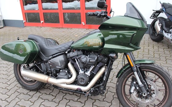 Gebrauchtmotorrad Harley-Davidson Softail Low Rider ST - Bild 1